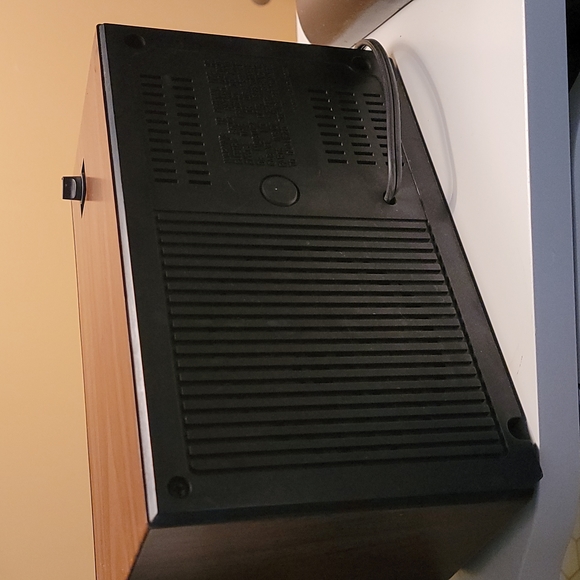 Vintage GE Flip Clock Radio - Picture 3 of 4